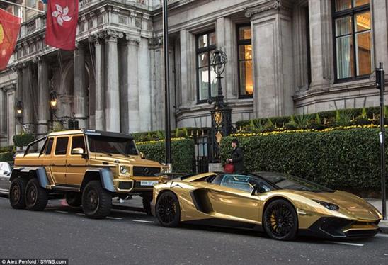 Đại gia Ả Rập mang đoàn siêu xe dát vàng “đại náo” London
