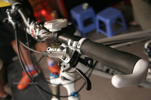 Hà Nội: Xe đạp 200 triệu một chiếc, chơi không?