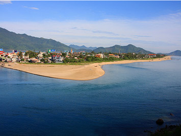 “Lăng Cô - Vịnh đẹp thế giới”