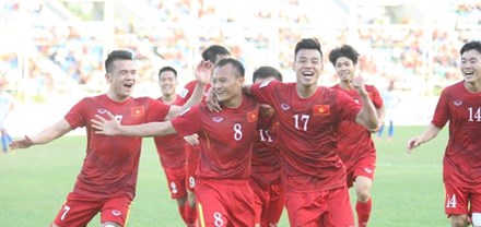 Tuyển Việt Nam và bài học từ cú ngã trước cửa thiên đường
