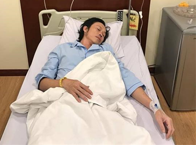 Hoài Linh nhập viện cấp cứu, live show tạm hoãn