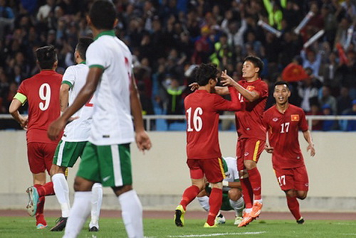 Dư âm Việt Nam 3-2 Indonesia: Thắng mà lo!