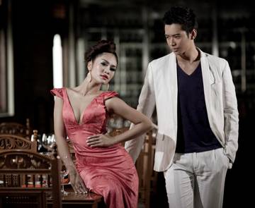 Hot girl Thúy Nga lấp ló vòng 1