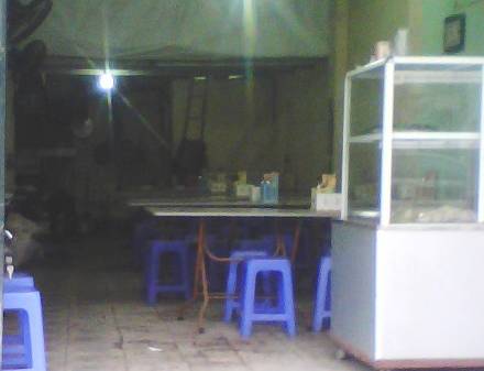 Rùng mình nghe chủ quán dạy nhân viên tẩy thịt thối  (Có audio)