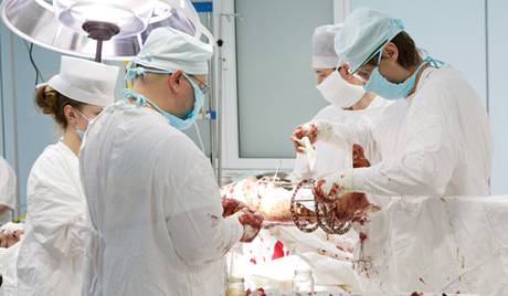 Vô địch Nga về dance-break bị mất chân do sai sót của các bác sĩ