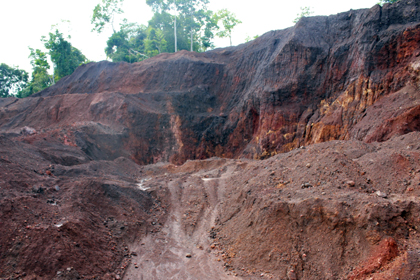 Phát hiện mỏ quặng lậu “khổng lồ” tại Bắc Kạn