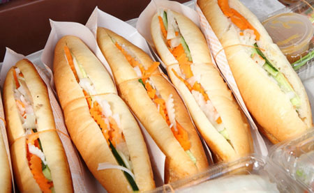 Bánh mì và bia Việt gây ấn tượng tại Nhật