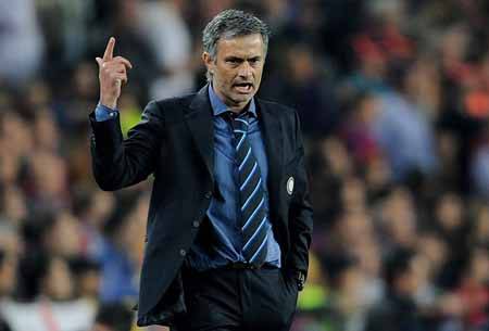 Mou: “Bayern ư? Chỉ là một lũ hèn nhát”