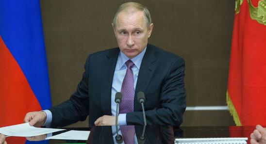 Ông Putin không nhịn được cười vì sự hấp tấp của một đại tướng (Video)
