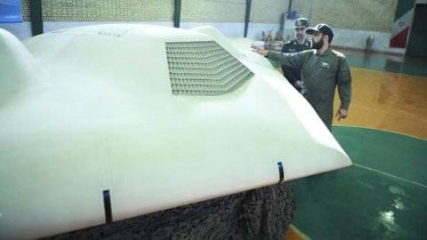 Iran gửi máy bay đồ chơi để trêu Mỹ?