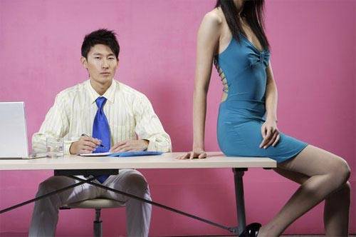 Trang phục phụ nữ, và sự 