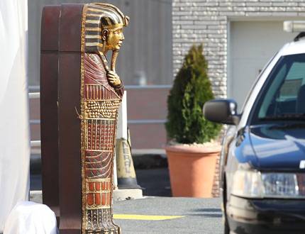 Cụ bà 90 tuổi nhảy cực sung tưởng nhớ Whitney Houston