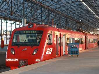 Moskva: Khách trễ chuyến bay vì tàu tốc hành bị cắt cáp