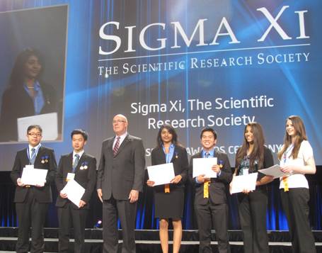 Thí sinh gốc Việt “bội thu” tại ISEF 2012