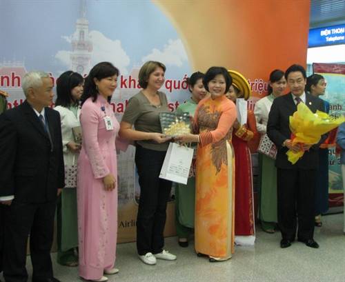 Khách Nga đến VN tiếp tục tăng