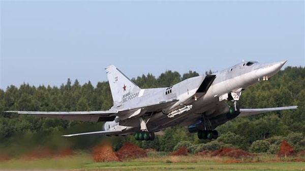 Máy bay ném bom mới Nga vừa điều động đến Crimea mạnh như thế nào?