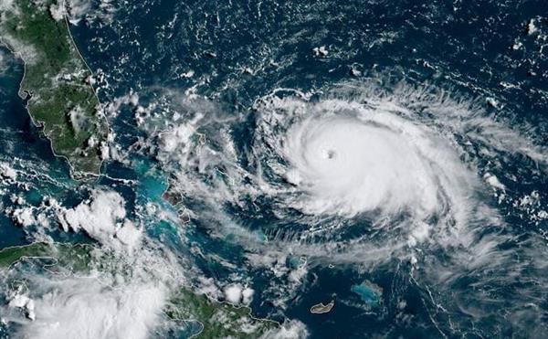 Siêu bão Dorian đổ bộ: Nhiều bang của Mỹ tuyên bố tình trạng khẩn cấp