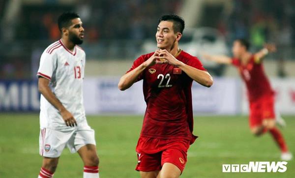 Đánh bại UAE, tuyển Việt Nam vươn lên nhất bảng G vòng loại World Cup 2022