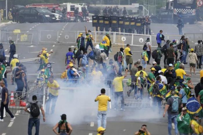 Bạo loạn ủng hộ cựu Tổng thống Bolsonaro tái hiện sự kiện đồi Capitol ở Brazil?