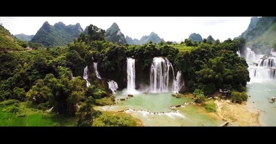 Ngắm một Việt Nam tuyệt đẹp trong 