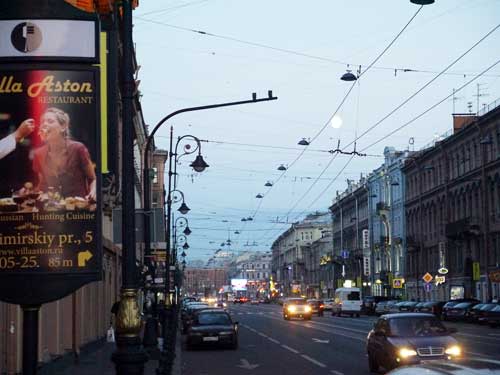 Mạng lưới “gái bán hoa” bí mật ở St Petersburg, Nga