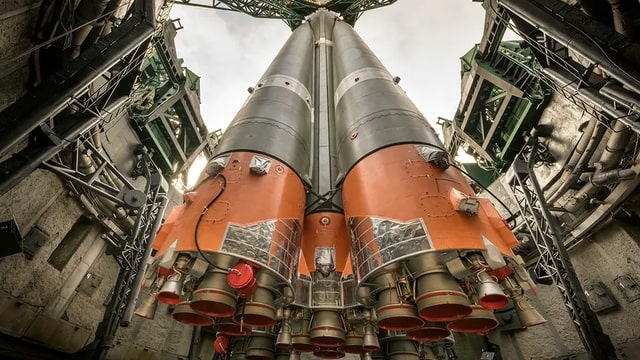 Bức ảnh quyền lực: Tên lửa Nga lọt vào ống kính của ''tay bắn tỉa'' NASA