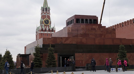 Tổng thống Nga Vladimir Putin cam kết bảo quản thi hài Lenin trong lăng