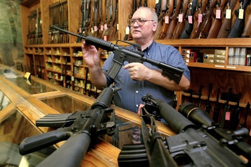 Kiểm soát súng: Cơn đau đầu kinh niên của nước Mỹ