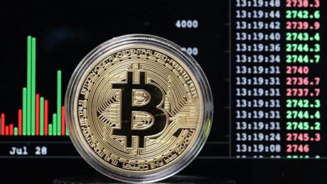Sốc: Đồng tiền Bitcoin vượt ngưỡng 4.000 USD