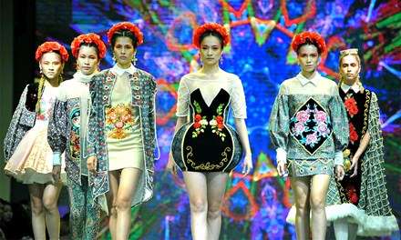 Chiêm ngưỡng thiết kế thời trang Búp bê Nga