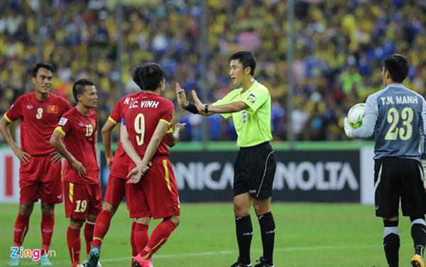 Trọng tài xử ép ĐT Việt Nam ở AFF Cup 2014 bắt trận chung kết U23?