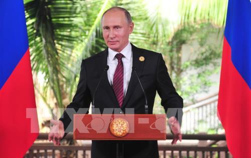 Tổng thống Vladimir Putin chính thức được đăng ký tranh cử