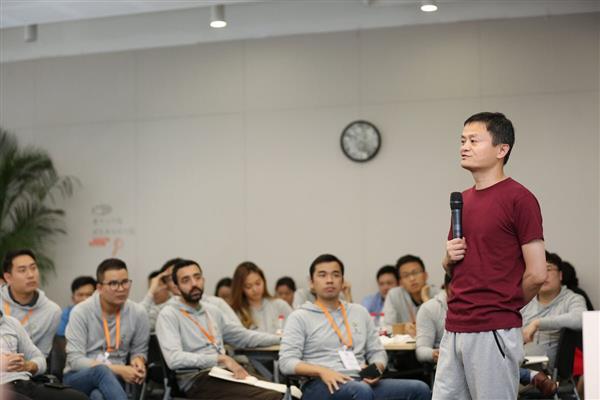 Những doanh nhân châu Á đầu tiên tốt nghiệp trường KD Alibaba