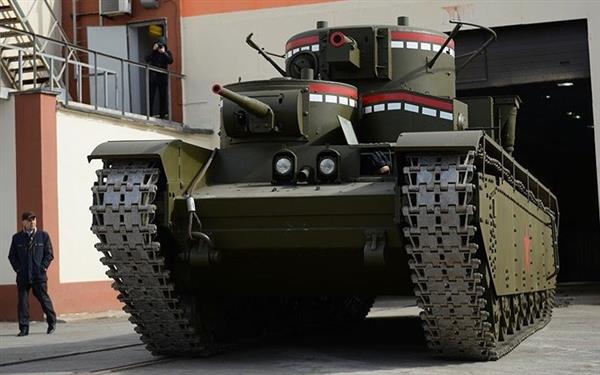 Hình ảnh xe tăng T-35 sẽ khiến bạn nhớ lại những ký ức đầy cảm xúc qua các trận chiến lịch sử, đồng thời cũng giúp bạn hiểu sâu hơn về lịch sử quân sự của nước Nga.
