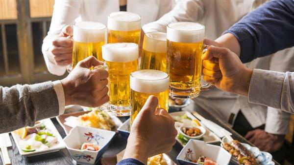 Việt Nam “vươn lên” top 3 Châu Á về uống rượu bia