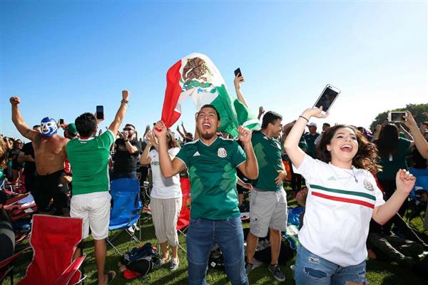 Sáu người hâm mộ bị bắn chết trong đêm Mexico thắng Hàn Quốc