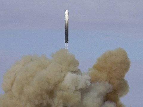 Sức mạnh đáng sợ tên lửa siêu thanh mới của Nga