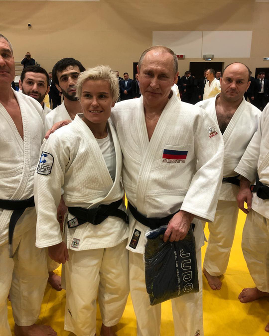 Chân dung nữ võ sĩ Judo hạ đo ván ông Putin