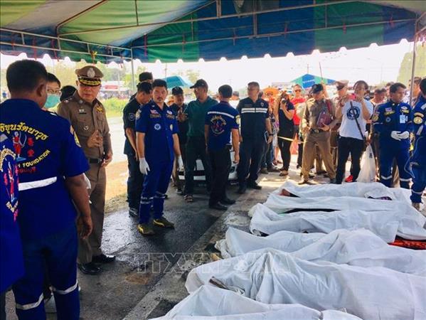 Vụ 5 người Việt Nam tử vong do tai nạn giao thông ở Thái Lan: Hỗ trợ gia đình nạn nhân làm thủ tục đưa thi hài về nước sớm nhất