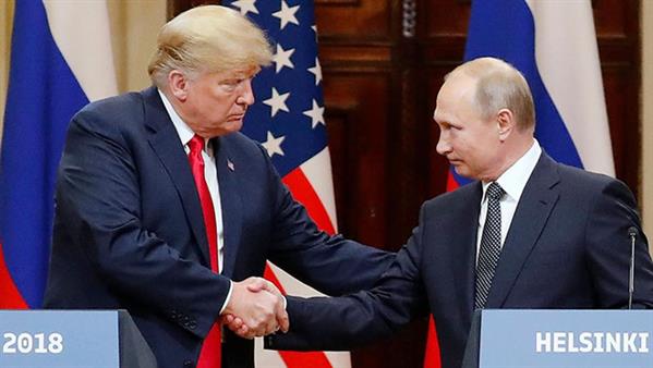 TT Trump muốn tước giải Pulitzer của New York Times và Washington Post