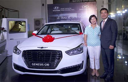 Golf thủ Việt “ẵm” xế sang Genesis G90 nhờ cú Hole in One