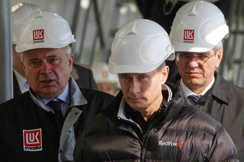 Giá dầu cao: Nga không quan tâm vì đang... lãi to