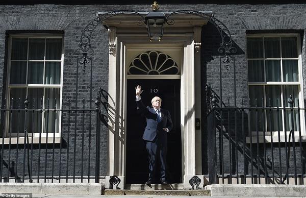 Tân Thủ tướng Anh Boris Johnson nhậm chức, ấp ủ kế hoạch vươn xa hơn Brexit