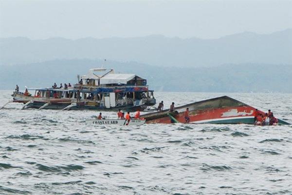 Đắm phà chở khách tại Philippines, 20 người thiệt mạng và mất tích
