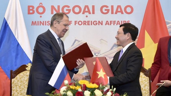 Đề nghị Nga hỗ trợ người Việt sống, làm ăn hợp pháp lâu dài tại Nga