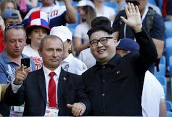 Bản sao Kim Jong-un và Putin “gây sốt” tại World Cup