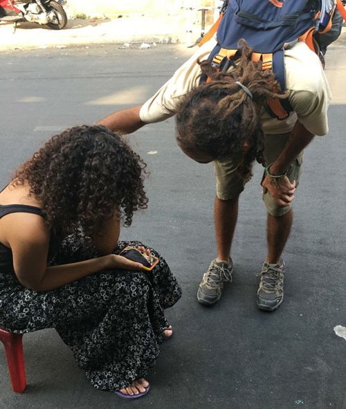 Bí thư Thăng yêu cầu xin lỗi nữ du khách khóc ngất vì bị cướp