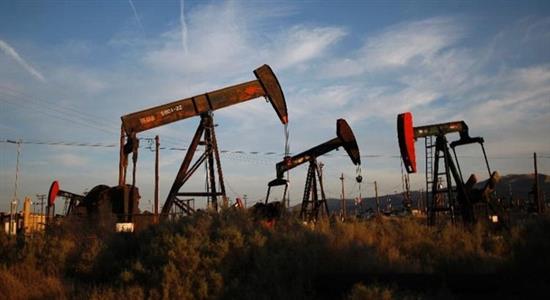 Điều gì khiến giá dầu cuối tuần qua bật tăng dữ dội?