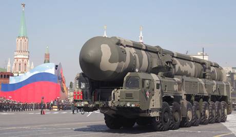 Putin cam kết trang bị cho Nga 400 tên lửa đạn đạo