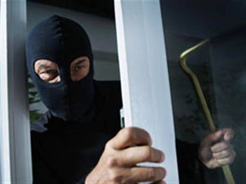 Moskva: Đi ăn trộm, bỏ quên giấy tờ tùy thân